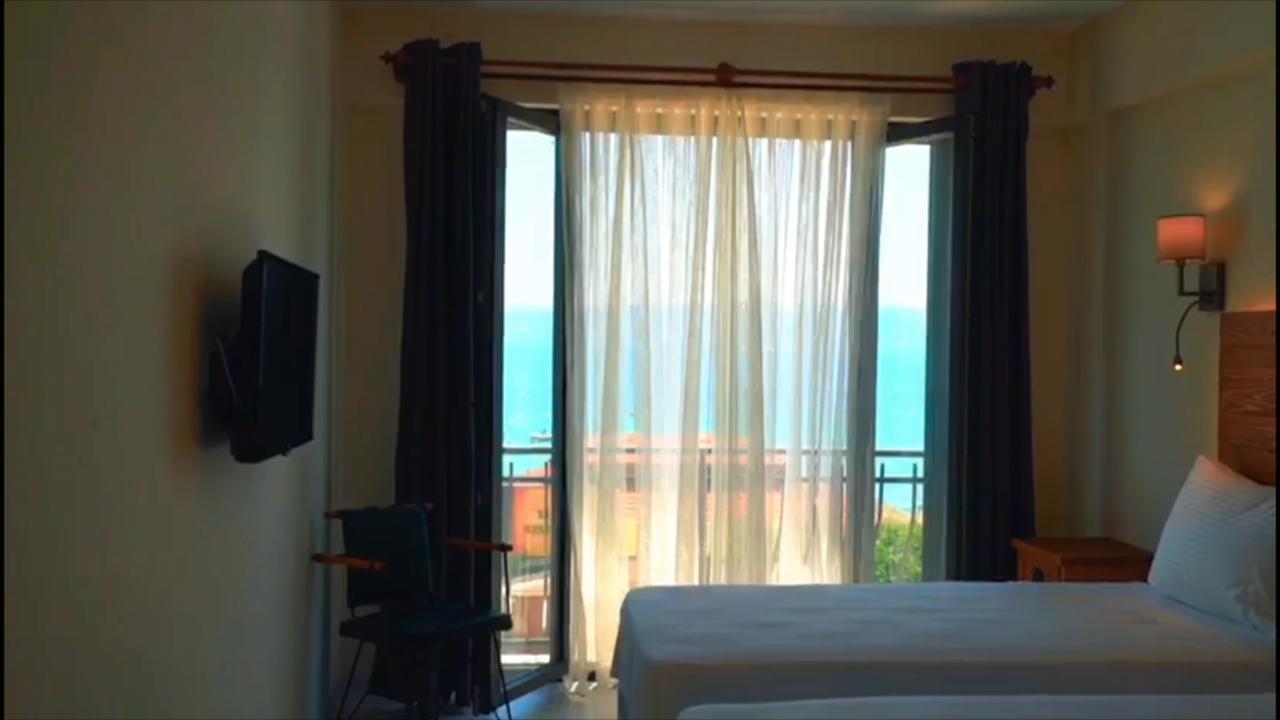 8 Rooms Hotel ゲリボル エクステリア 写真